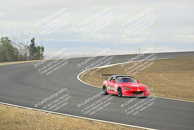 media/Jan-26-2025-CalClub SCCA (Sun) [[cfcea7df88]]/Group 1/Race/